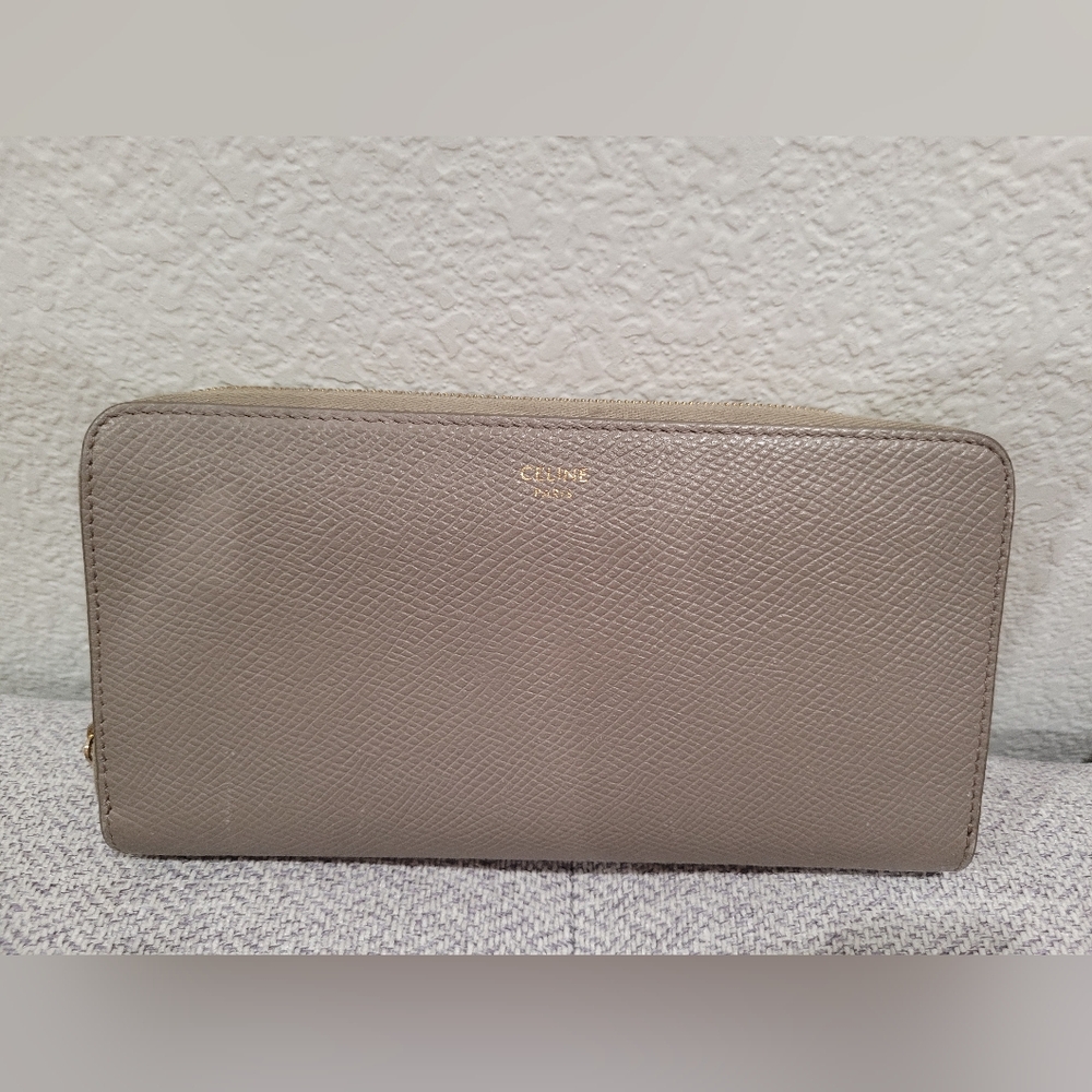 Celine Taupe Leather Wallet. Authentic. Great Condition.